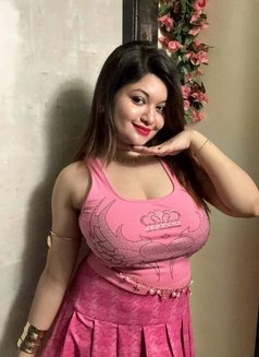 Suneha cam session or meet available als - escort in Noida Photo 2 of 2