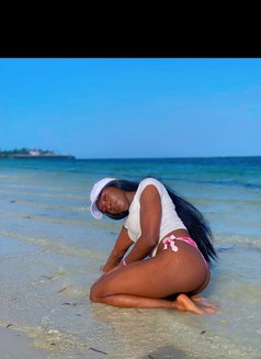 Sunflower 🦄 - Acompañantes transexual in Nairobi Photo 7 of 8