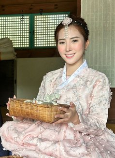 Sung Hee - escort in Athens Photo 6 of 11
