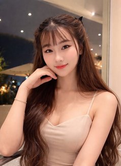 Sunia - escort in Singapore Photo 4 of 4