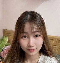 Sunie - escort in Singapore
