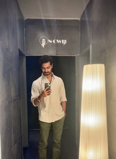 Sunil Massager - Male escort in Bangalore Photo 1 of 4