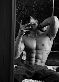 Sunil6969 - Male escort in Bangalore Photo 2 of 2