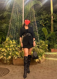 Independent girl for hand cash service - escort in Kathmandu Photo 1 of 2