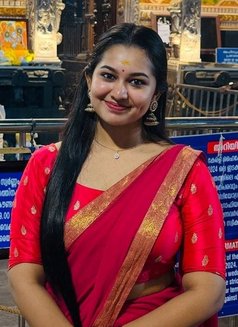 Sunita - escort in Mumbai Photo 1 of 1