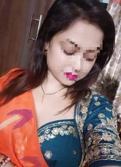 Sunita - escort in Gurgaon Photo 1 of 3