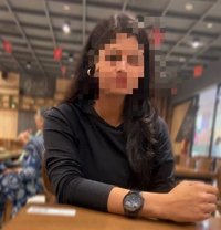 Sunita Real Meet and Cam Show - puta in Bangalore