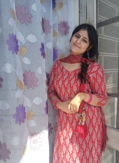 Sunita Reddy - escort in Kolkata Photo 2 of 2