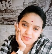 Sunita Sherma - puta in Chennai