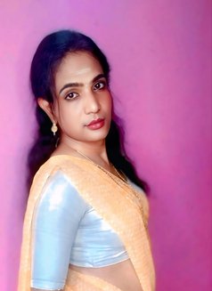 Sunitha - Acompañantes transexual in Coimbatore Photo 2 of 3