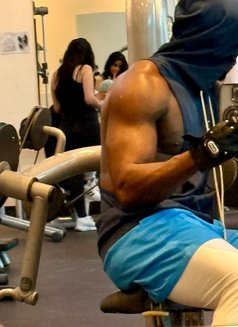 Sunny - Male escort in Dubai Photo 7 of 8