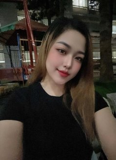 Sunny Available - escort in Abu Dhabi Photo 1 of 3
