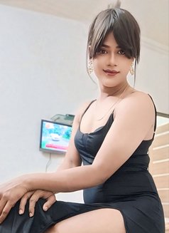 Sunny CD - Transsexual escort in Mumbai Photo 3 of 4