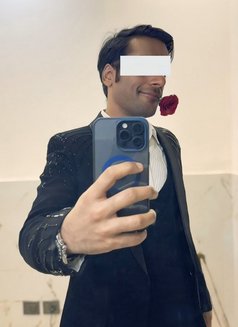 Sunny companion - Male escort in Bangalore Photo 3 of 4