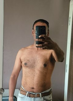 Sunny for mature women - Acompañantes masculino in Kochi Photo 5 of 5