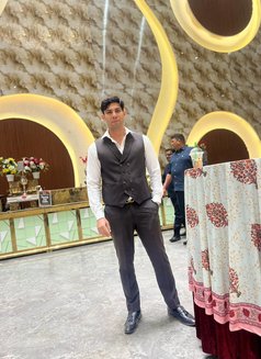 Sunny - Male escort in New Delhi Photo 5 of 5