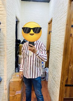 Sunny - Male escort in Noida Photo 2 of 3