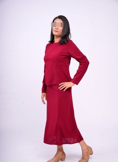 Sunny - escort in Dubai Photo 11 of 16