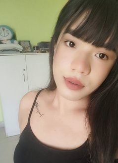 Sunny - Transsexual escort in Hyderabad Photo 8 of 8