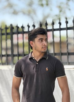 Sunny - Male escort in Chandigarh Photo 3 of 5