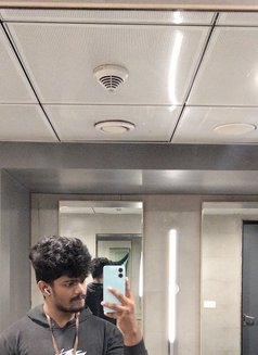 Sunny - Male adult performer in Hyderabad Photo 2 of 4