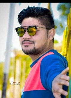 Sunny - Male escort in Indore Photo 3 of 10