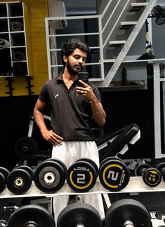Sunny - Acompañantes masculino in Mumbai Photo 2 of 5