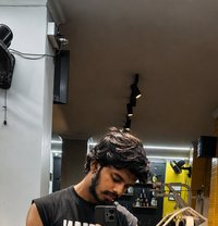 Sunny - Intérprete masculino de adultos in Mumbai