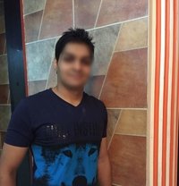 Im Sunny Place Available | FREE Service - Acompañantes masculino in Mumbai