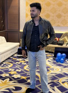 Sunny - Acompañantes masculino in New Delhi Photo 3 of 4