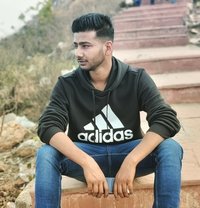 Sunny - Male escort in New Delhi
