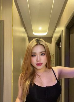 Sunny Masseuse Good Bottom - masseuse in Dubai Photo 11 of 13