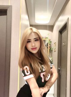 Sunny Masseuse Good Bottom - masseuse in Dubai Photo 12 of 13