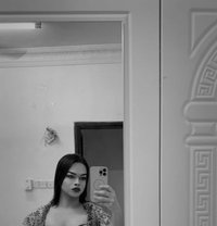 Sunny - Transsexual escort in Muscat