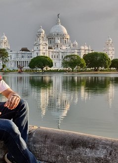 Sunny Rays - Acompañantes masculino in Bangalore Photo 2 of 5