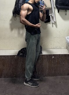 Sunny Roy Only for Females - Acompañantes masculino in Kolkata Photo 3 of 6