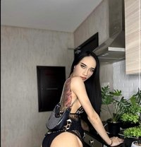 Candy sexy big dick From Thailand - Transsexual escort in Abu Dhabi
