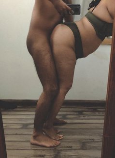Sunny Singh - Male escort in New Delhi Photo 4 of 9