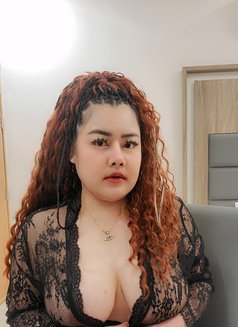 Sunny - puta in Khobar Photo 4 of 13