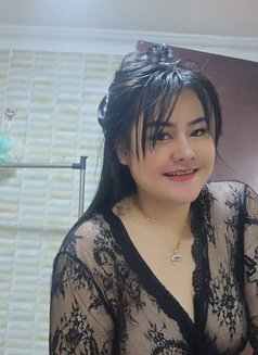 Sunny - escort in Khobar Photo 7 of 15