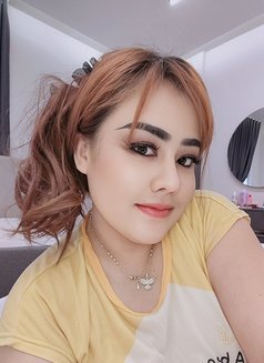 Sunny - escort in Riyadh Photo 2 of 13