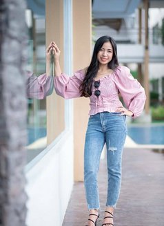 Sunny - puta in Surat Thani Photo 3 of 3