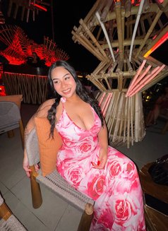 Sunny - Transsexual escort in Bangkok Photo 2 of 8
