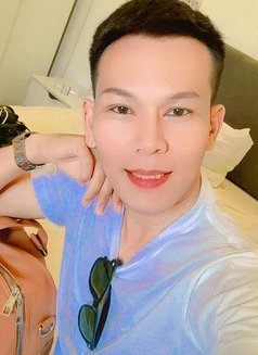 Sunny - Transsexual escort in Riyadh Photo 2 of 4