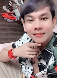 Sunny Thailand - Transsexual escort in Riyadh Photo 4 of 5