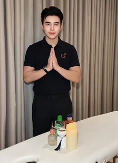 Sunny Therapist - Male escort in Riyadh Photo 2 of 5