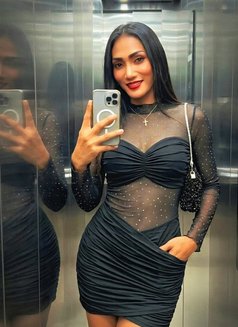 Sunny Top - Transsexual escort in Phuket Photo 1 of 4