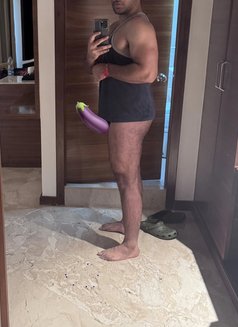 Sunny,ur partner, bbc 9 inch ,a athlete - Male companion in Bangalore Photo 1 of 10