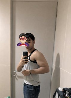 Sunny,ur partner in all and dom daddy - Male companion in Candolim, Goa Photo 5 of 9