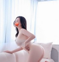 Sunny - escort in Berlin
